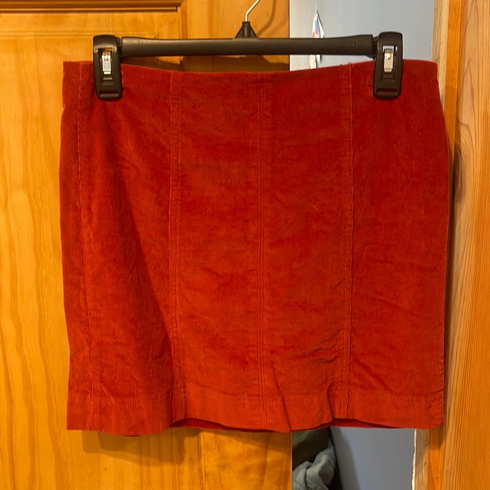 Jolt corduroy skirt
